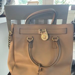 Michael Kors tote